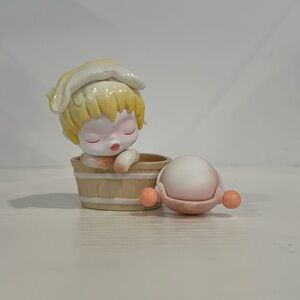 Skull Panda - Warmth series - not authentic figurine